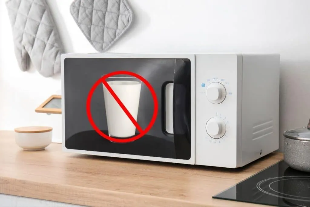 Risker när du värmer vätskor i mikrovågsugn — ett oväntat hot i köket