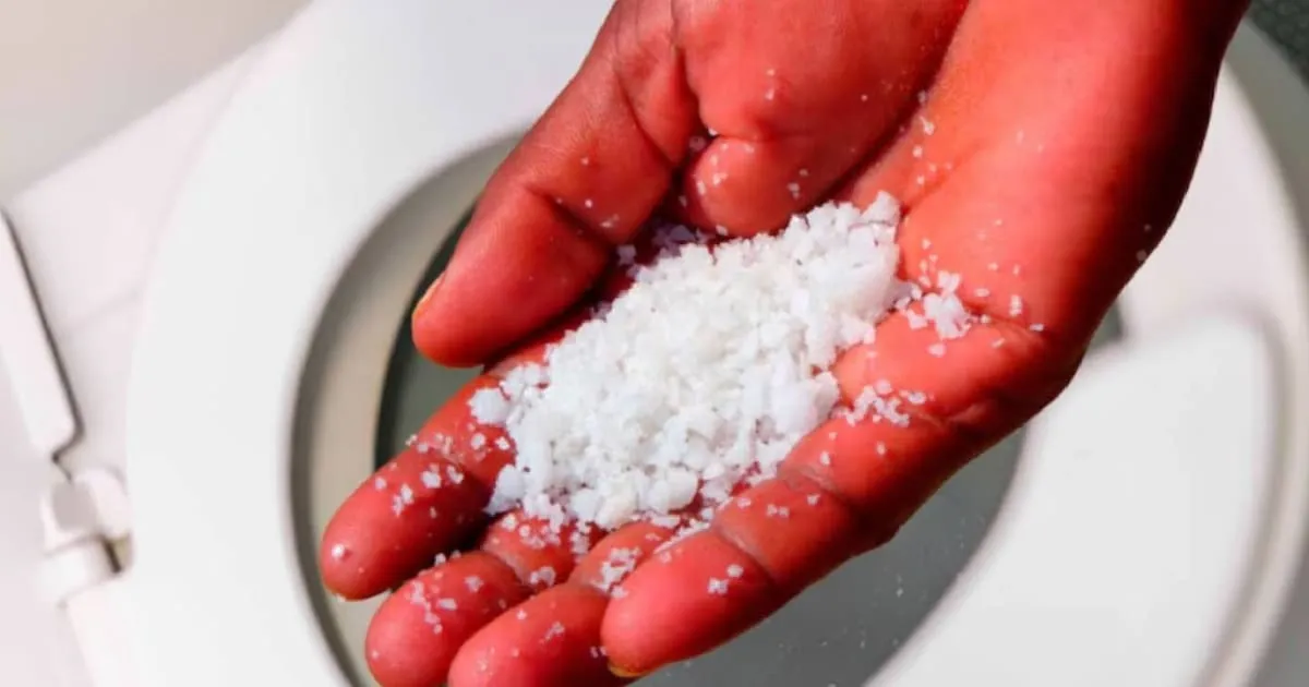 Effektiv rengöring av badrummet: naturliga lösningar för ett skinande rent resultat