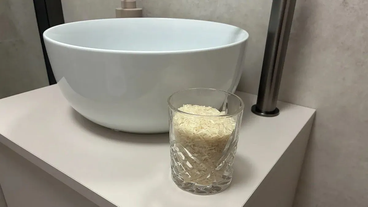 Naturligt och billigt recept för ett väldoftande badrum